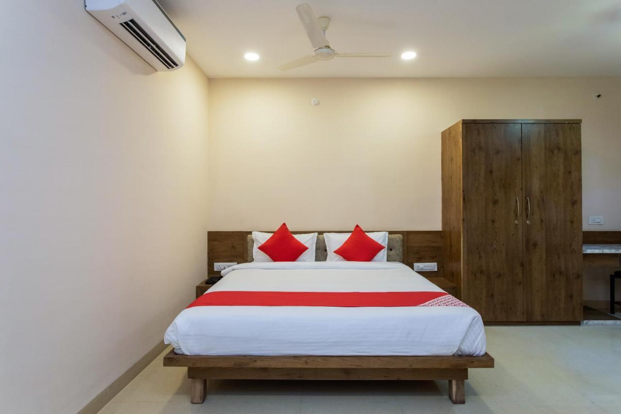 โอโย 71936 โฮเทล พัทรี อินน์ แอนด์ ยาตรี นิวาส Hotel จาบัลปูร์ ภายนอก รูปภาพ
