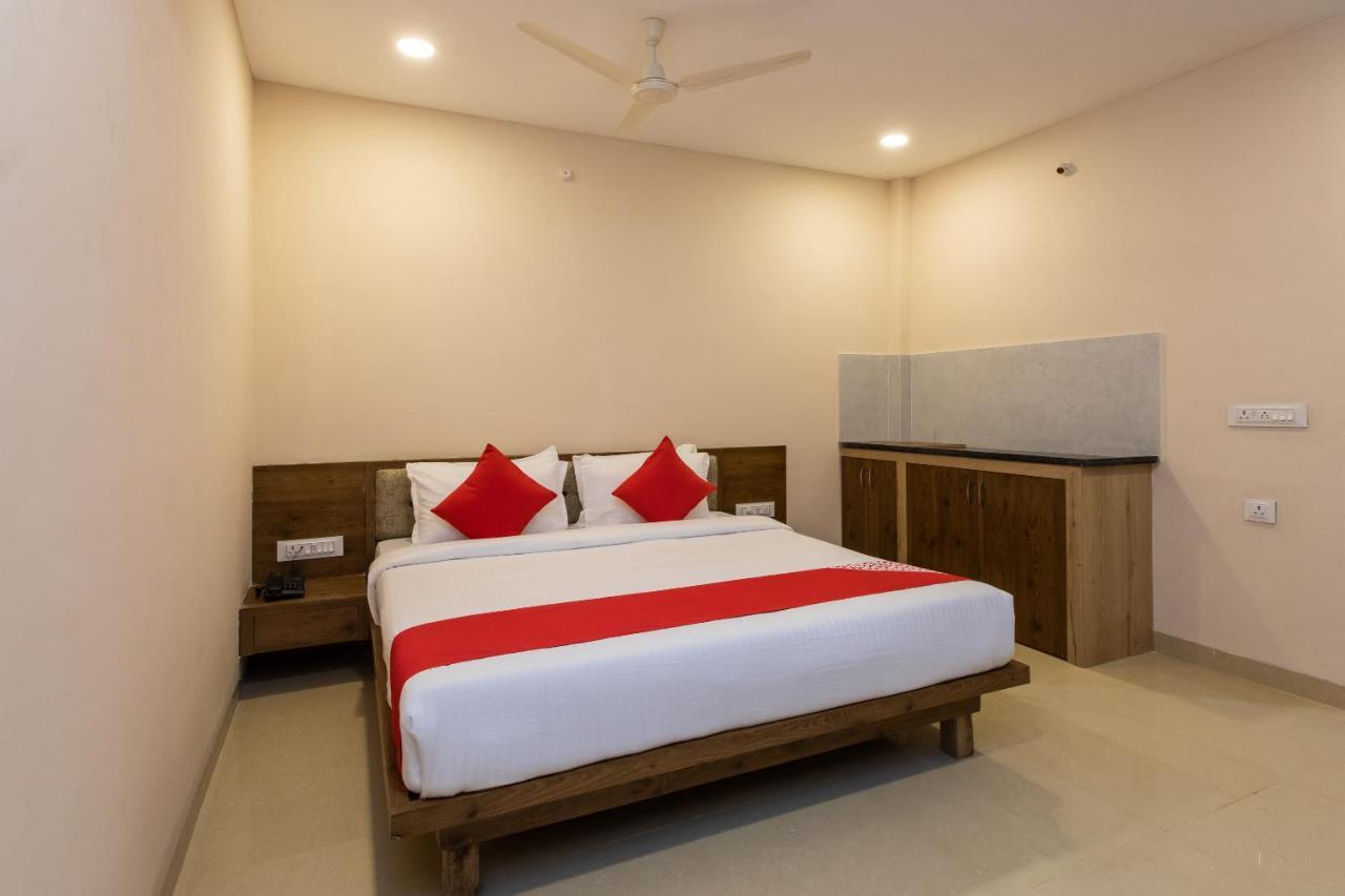 โอโย 71936 โฮเทล พัทรี อินน์ แอนด์ ยาตรี นิวาส Hotel จาบัลปูร์ ภายนอก รูปภาพ