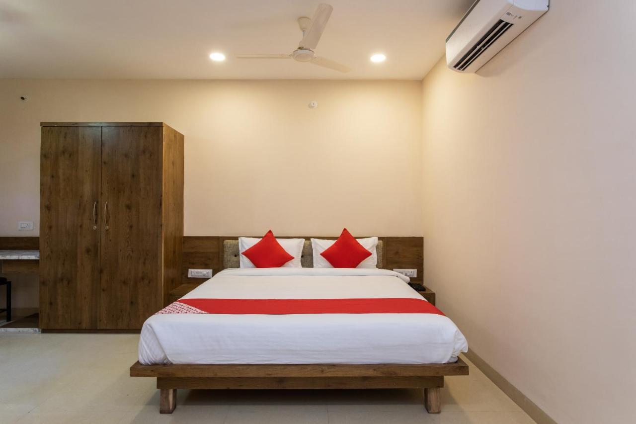 โอโย 71936 โฮเทล พัทรี อินน์ แอนด์ ยาตรี นิวาส Hotel จาบัลปูร์ ภายนอก รูปภาพ