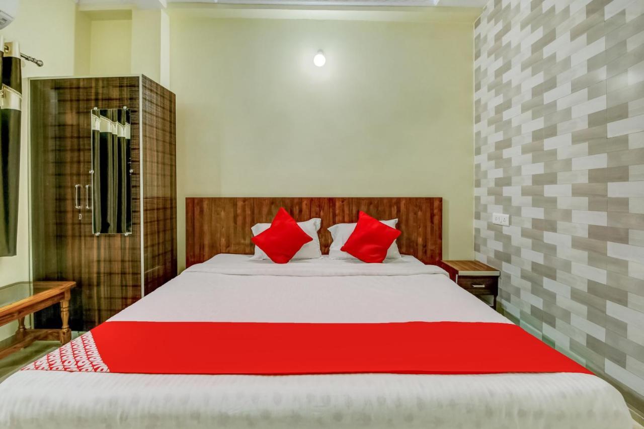 โอโย 71936 โฮเทล พัทรี อินน์ แอนด์ ยาตรี นิวาส Hotel จาบัลปูร์ ภายนอก รูปภาพ